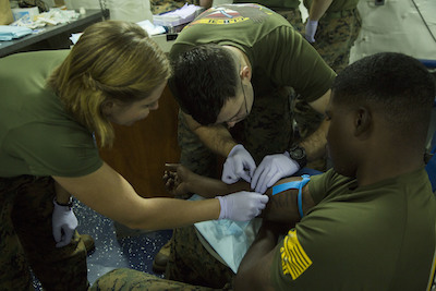 31st MEU Marines learn lifesaving skills