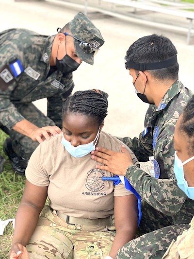 571st Mobility Support Advisory Squadron, JTF-Bravo train together on lifesaving skills with Honduran military