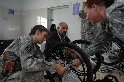 Commander receives top honor for ‘groundbreaking’ physical therapy career