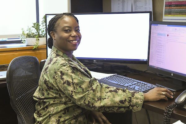 NMCCL officer selected as one of Navy Medicine’s financial management officers of the year