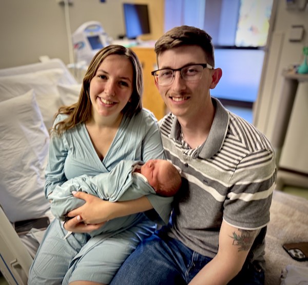 Newborn Arrives Unexpectedly at Naval Medical Center San Diego’s Flag Circle