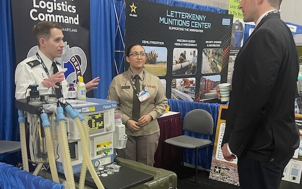 USAMMA team showcases medical maintenance at DOD-wide symposium